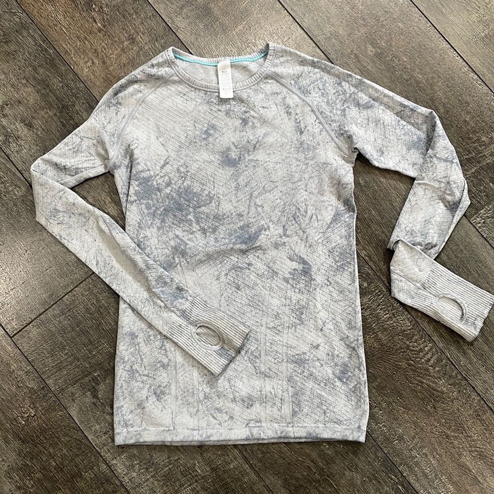 Ivivva long sleeve top